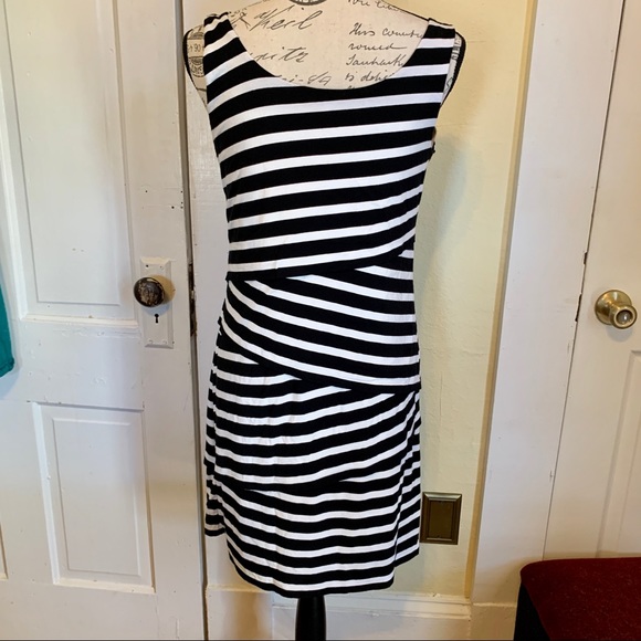 Anne Taylor Loft sundress medium - Picture 2 of 4
